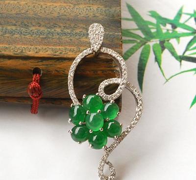 四會有利珠寶 18K金鑲嵌吊墜加工定制與手工費(fèi)解析