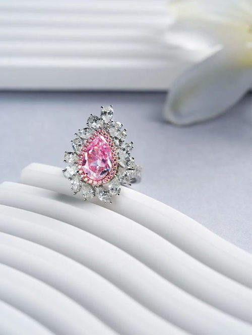 流光溢彩，璀璨生輝——2024西泠春拍珠寶翡翠精品專場前瞻